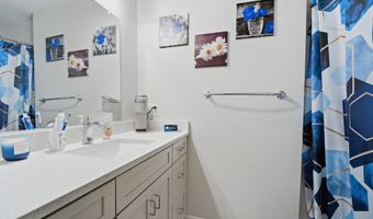 10 GREEN BAY Ct 205, Appleton, WI 54911