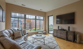 250 Daniel Burnham Sq 607, Columbus, OH 43215