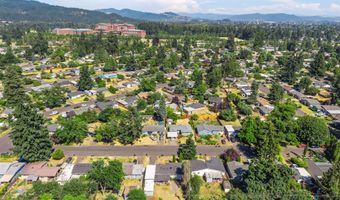 3190 ORIOLE St, Springfield, OR 97477