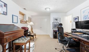 8004 SPLIT OAK Dr, Bethesda, MD 20817