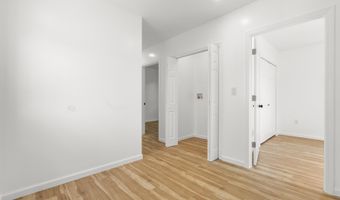 810 Brewster St, Bridgeport, CT 06605