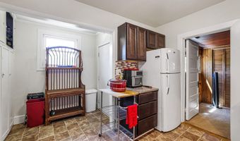 3222 M St SE, Washington, DC 20019