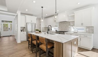 5413 WOODWAY Dr, Alexandria, VA 22310