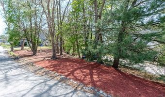 23 Oak Grove Blvd, North Providence, RI 02911
