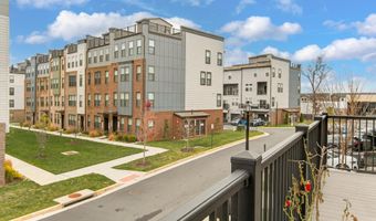 20328 NEWFOUNDLAND Sq, Ashburn, VA 20147