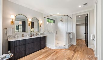 4021 Ridgecrest Ave, Charlotte, NC 28211