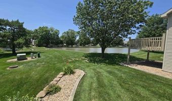 613 Springview Cir, Beatrice, NE 68310