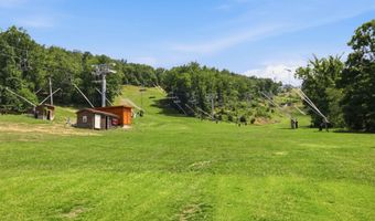1836 FAIRWAY Dr 213, Basye, VA 22810