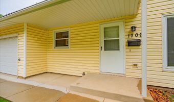 1702 Rae Ln, Madison, WI 53711