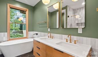 31 Grindstaff Dr, Asheville, NC 28803