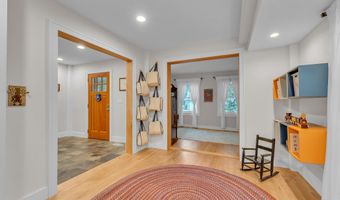 436 Pinewood St, Ann Arbor, MI 48103