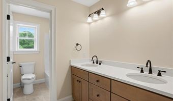 413 New River Rd, Lincoln, RI 02838