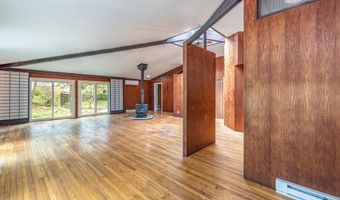 141 Gurleyville Rd, Mansfield, CT 06268
