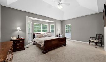 500 Terrington Dr, Ballwin, MO 63021