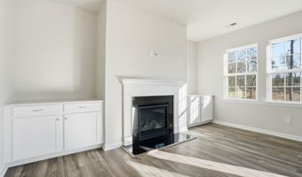 734 N Iron Hill St, Boiling Springs, SC 29316