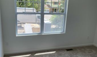 2682 Valley Dr, Ann Arbor, MI 48103