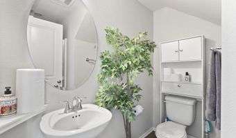 225 Royal Gln Unit #410, Escondido, CA 92025