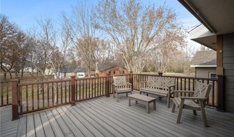 320 Big Woods Ln, Annandale, MN 55302