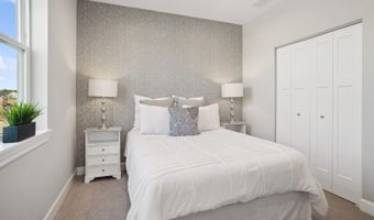 329 Masters Dr, Addison, IL 60101