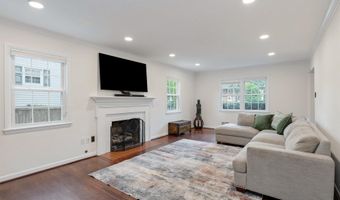7810 HAYFIELD Rd, Alexandria, VA 22315