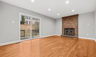 915 CYPRESS POINT Cir, Bowie, MD 20721