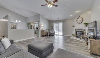 841 Country Ln, Indianapolis, IN 46217
