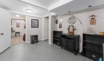 606 N 3rd St, Beresford, SD 57004