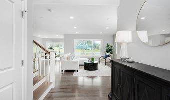 131 County Rd, Amherst, NH 03055