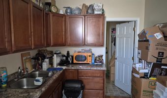 105 N 10TH St, Reading, PA 19601