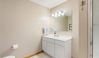 805 27th St SW, Austin, MN 55912