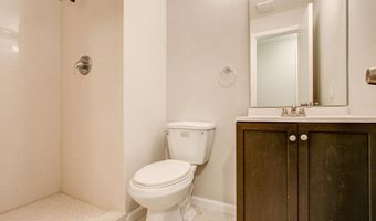 7530 WESTLAKE Ter 45, Bethesda, MD 20817