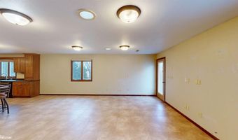 317 E 1st St, Arthur, IA 51431