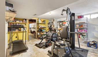 229 NW Arlan Dr, Ankeny, IA 50023