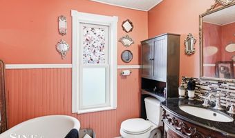 1713 St Clair River Dr, Algonac, MI 48001