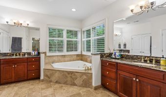 5114 WESSLING Ln, Bethesda, MD 20814