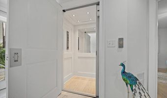 80 BEACH COTTAGE Ln 201, Atlantic Beach, FL 32233