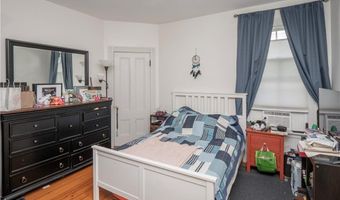 17 Lincoln St, Newport, RI 02840