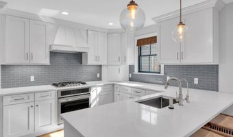 515 Beechwood Ave, West Allenhurst, NJ 07711
