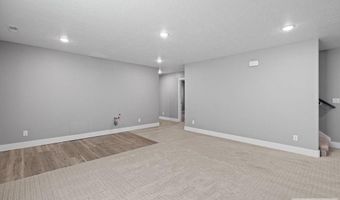 6147 Beacon Ln, Chubbuck, ID 83202