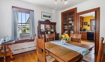 25 University Ter, Burlington, VT 05401