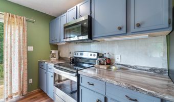 7035 Point View Rd, Benton, AR 72015