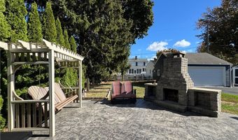 1214 Chestnut Dr, Ashtabula, OH 44004