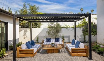 2134 Greenfield Ave, Los Angeles, CA 90025