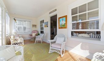 23 5th St, Beach Haven, NJ 08008