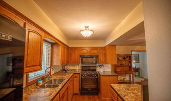 1415 E Linden St, Algona, IA 50511