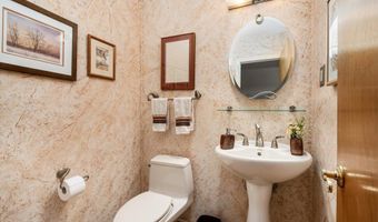 9 Poe Ln Rd2, Allentown, NJ 08501