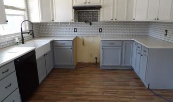 3225 W Cir, Adrian, MI 49221