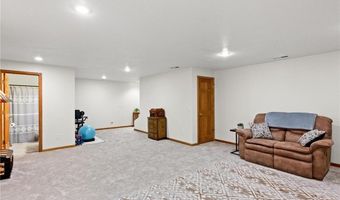 613 Temple St, Alexandria, MN 56308