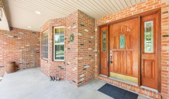 210 Evergreen Dr, Batesville, IN 47006
