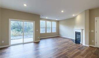 945-4 Memory Ln, Aurora, OH 44202